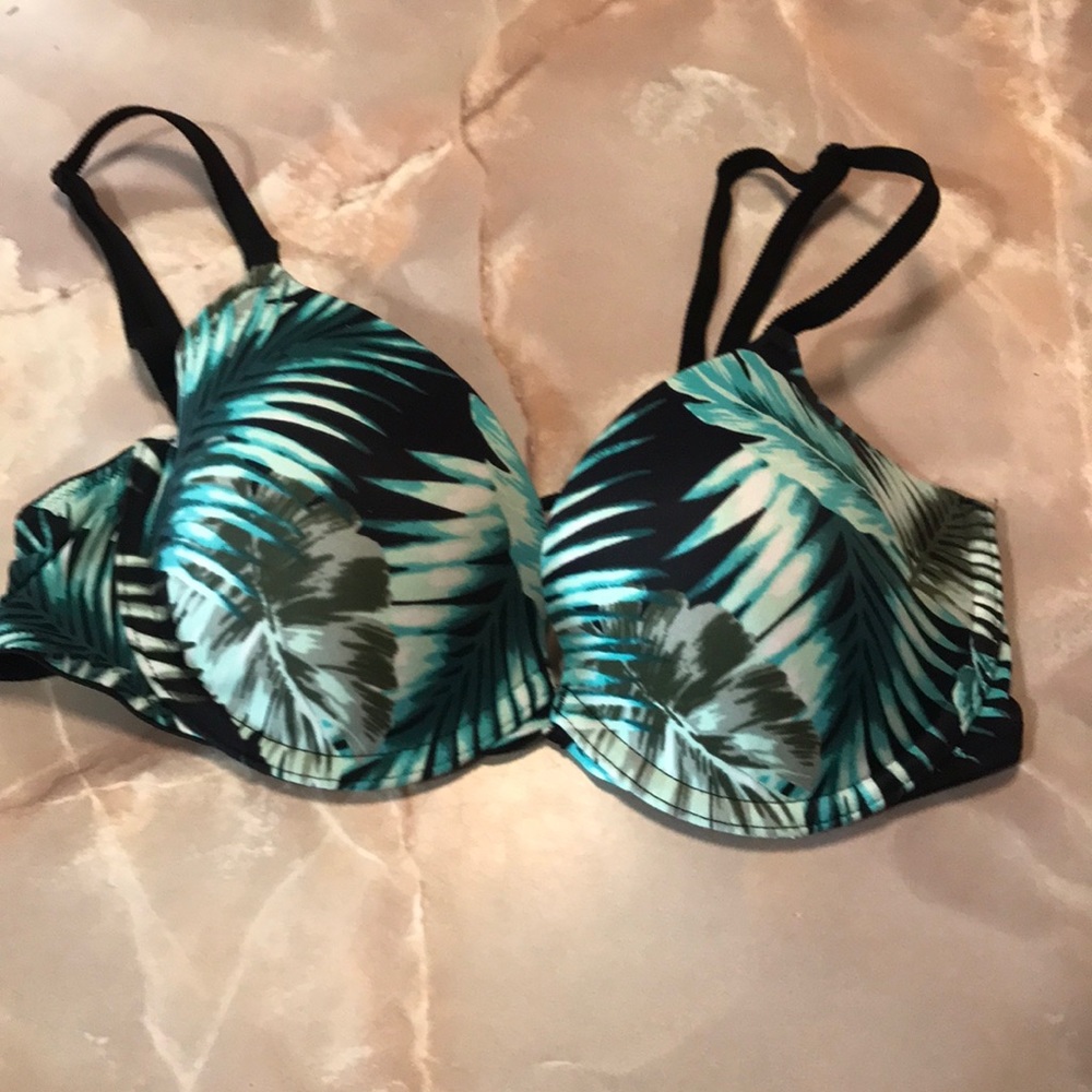 Victoria’s Secret Pink bra size 34B ❤️